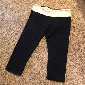 Lululemon Wunder Under crops